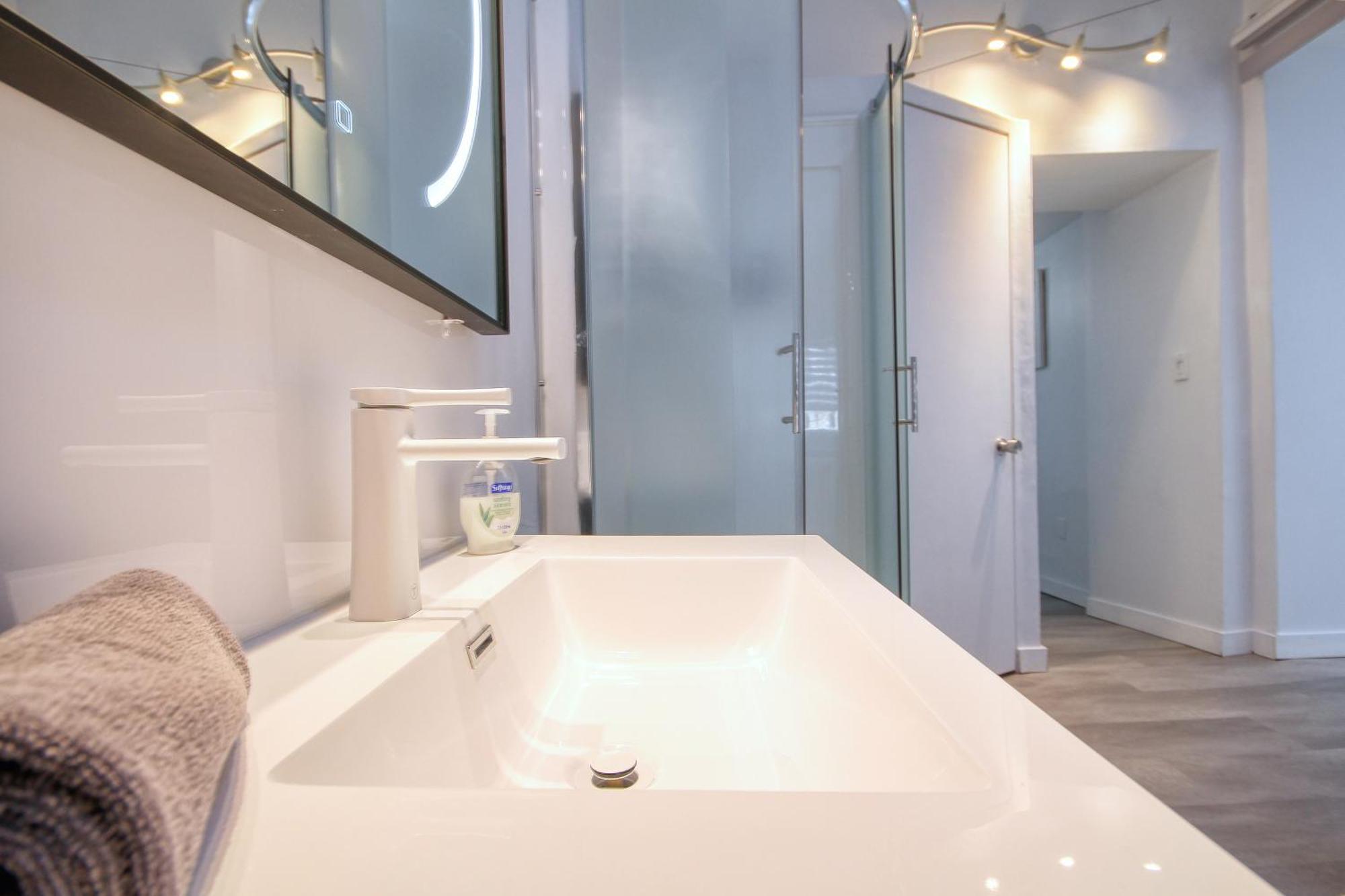 Quebec Grand Appartement by Hébergements DCL Buitenkant foto